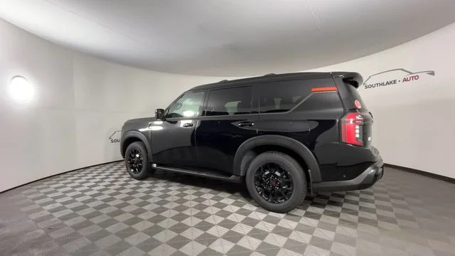 2026 Nissan Armada PRO-4X - Photo 6