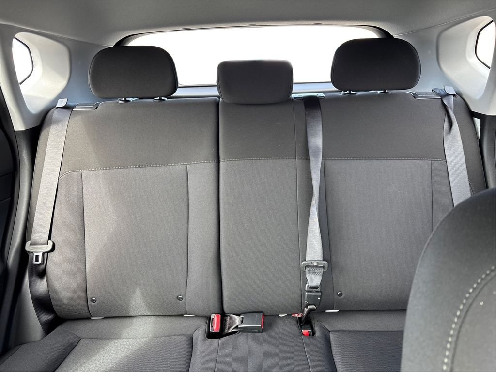2026 Hyundai Kona SE - Photo 19
