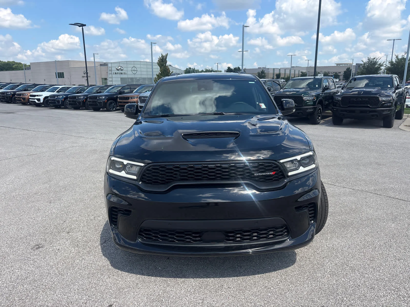 New 2026 Diamond Black Clear-Coat Exterior Paint Dodge GT Plus HEMI V8 image 4