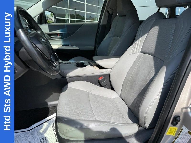 Used 2021 Titanium Toyota XLE image 16