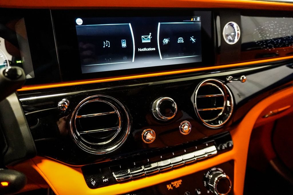 Used 2024 Blue Rolls-Royce Base image 28