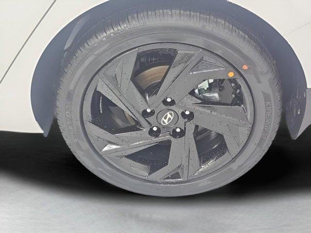 New 2026 White Hyundai SEL Sport image 31