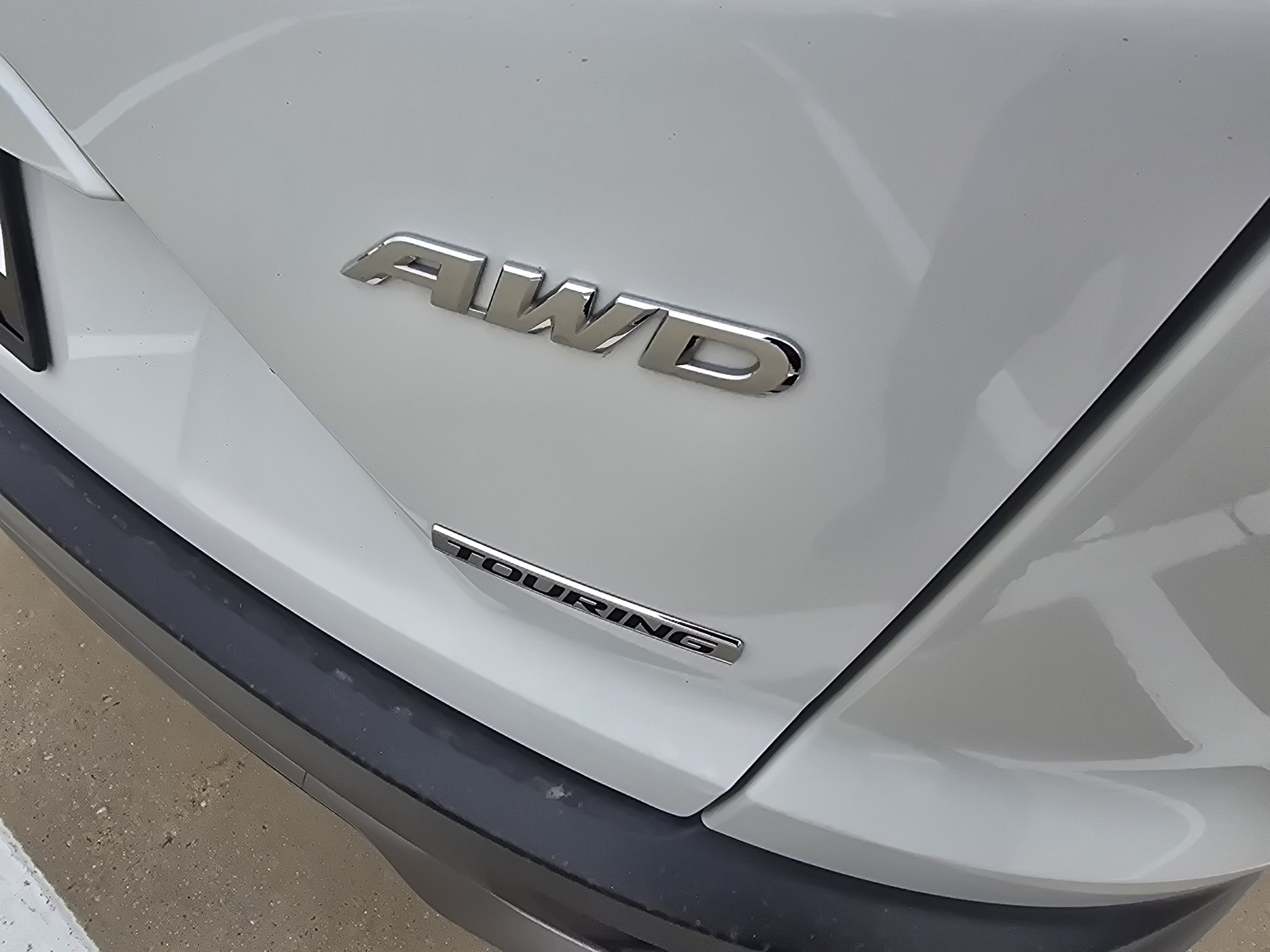 Used 2021 Platinum White Pearl Honda Touring image 11