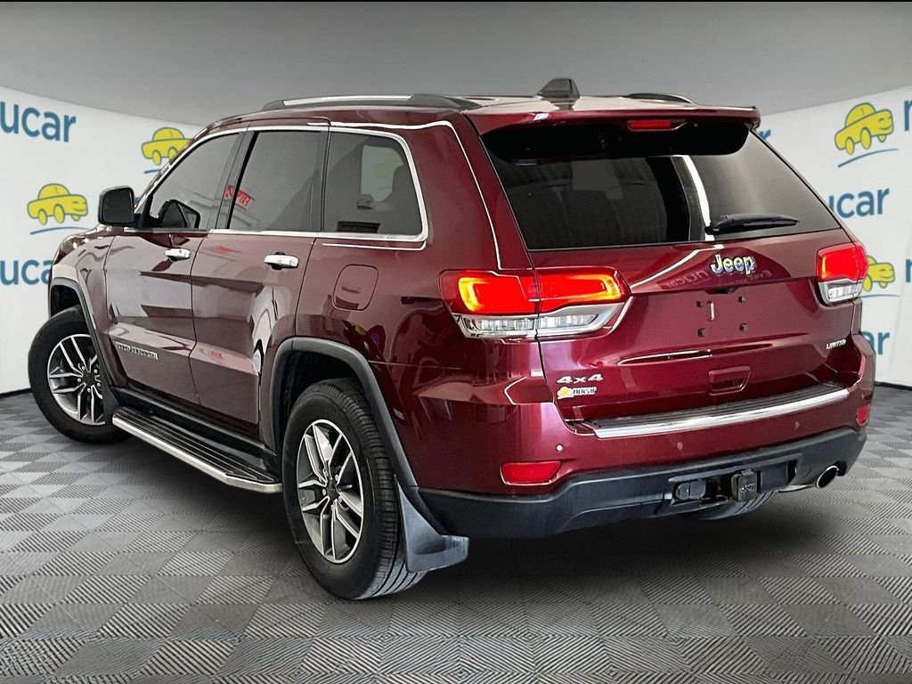 Used 2020 Velvet Red Pearlcoat Jeep Limited image 4