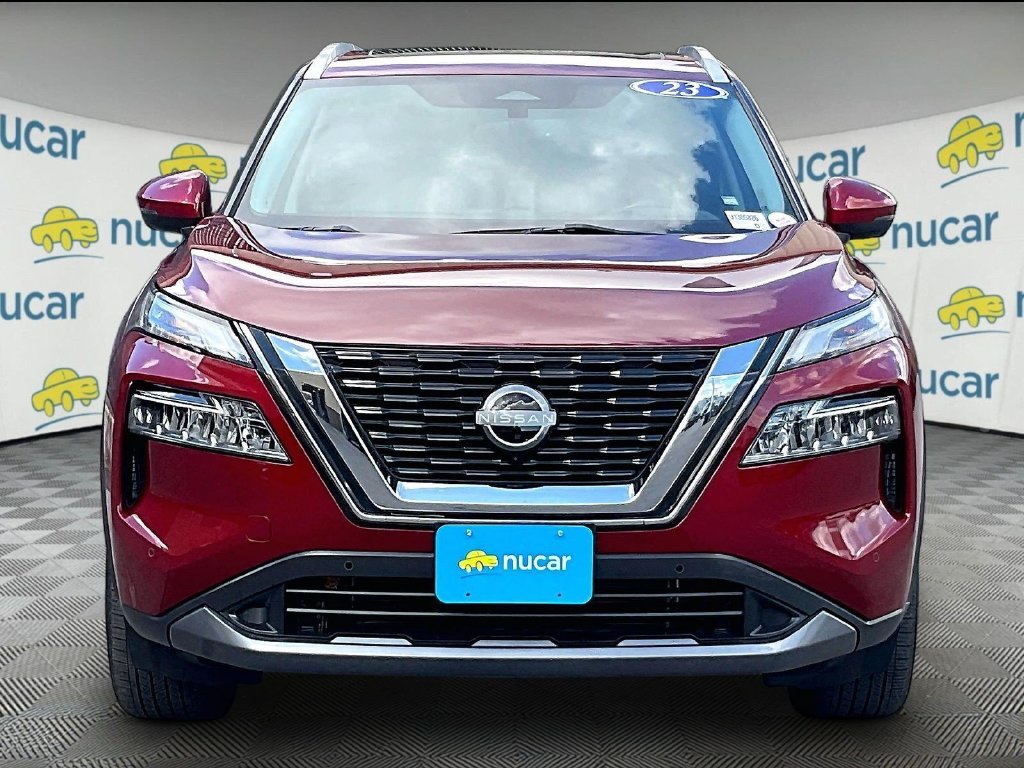 Used 2023 Red Nissan SL image 2