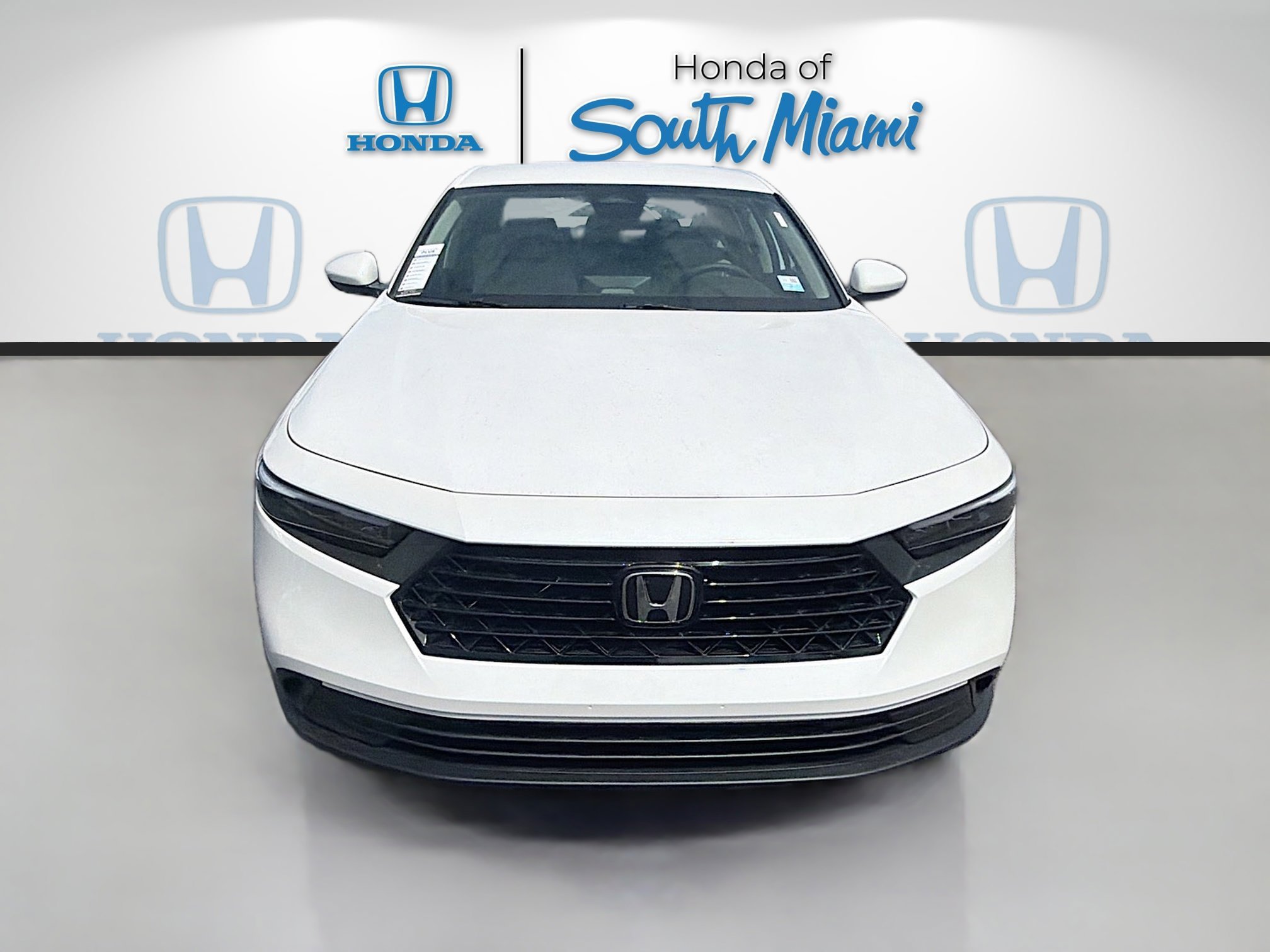 New 2026 Platinum White Pearl Honda LX image 2