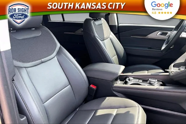 New 2026 Agate Black Metallic Ford Active image 11