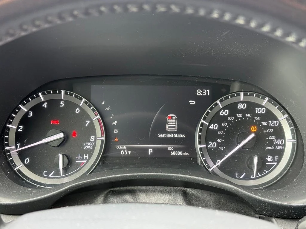 Used 2020 Red Toyota XLE image 10