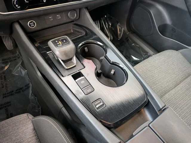 Used 2021 Gray Nissan S image 23