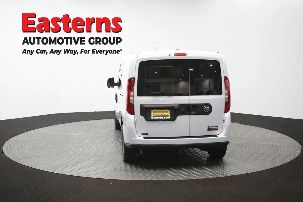 Used 2022 White Ram Base image 64