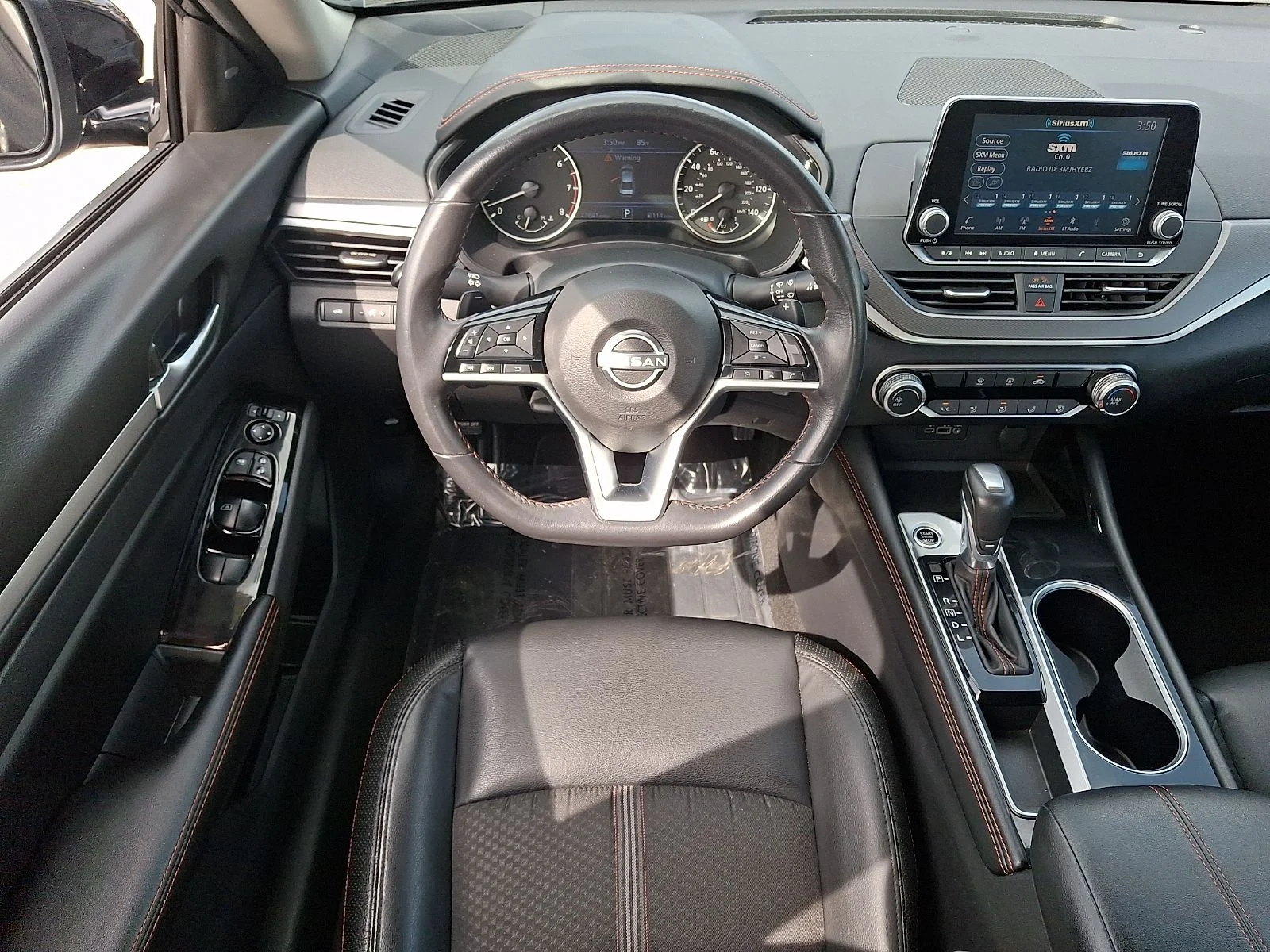 Used 2025 Black Nissan 2.5 SR image 11