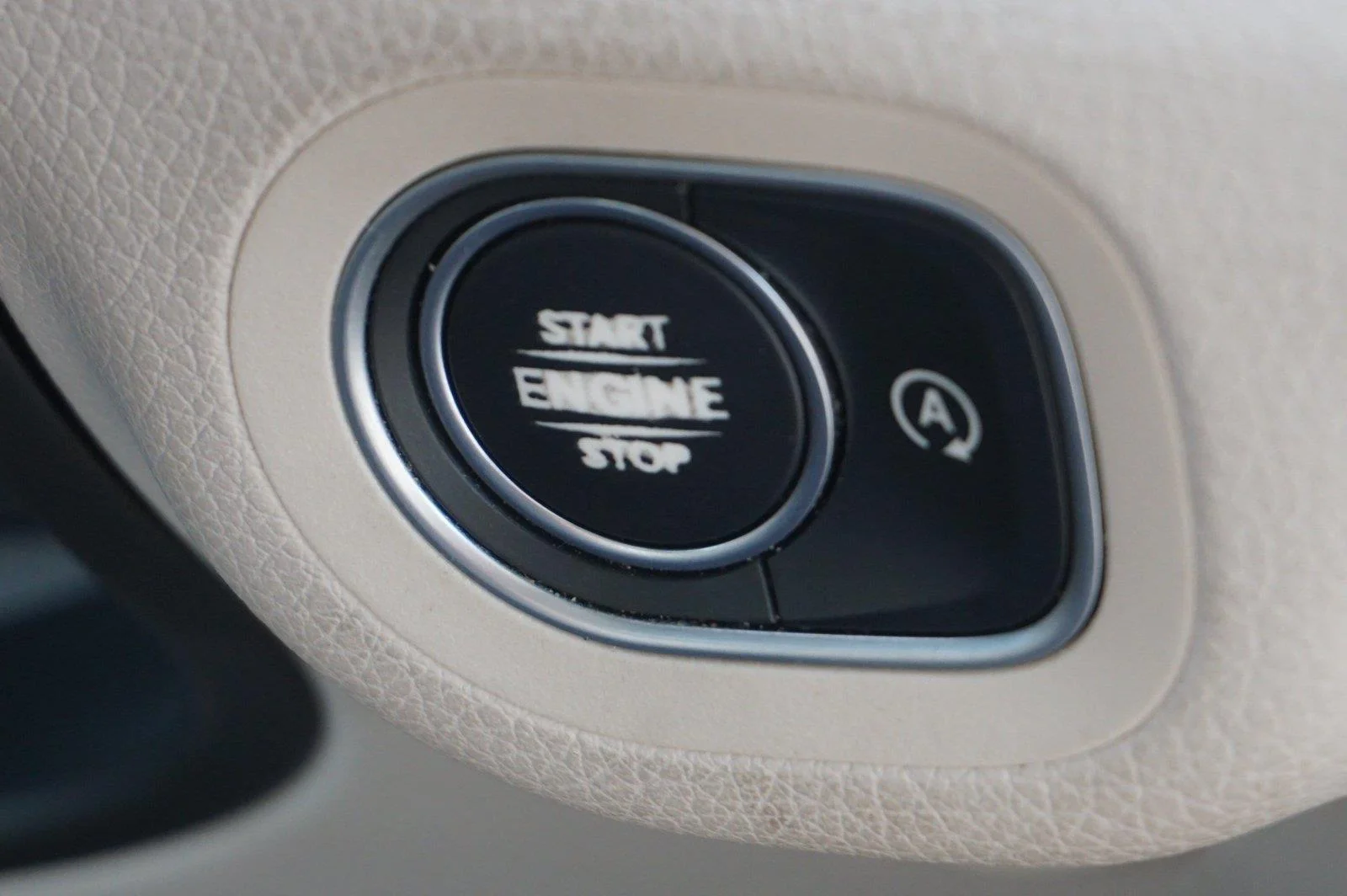 Used 2020 WHITE Mercedes-Benz GLS 580 4MATIC® SUV image 14