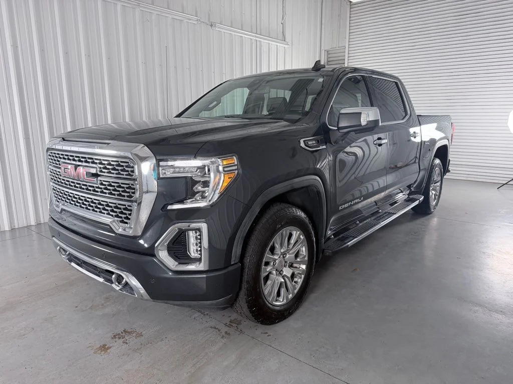 2021 GMC Sierra 4WD Crew Cab Short Box Denali's photo