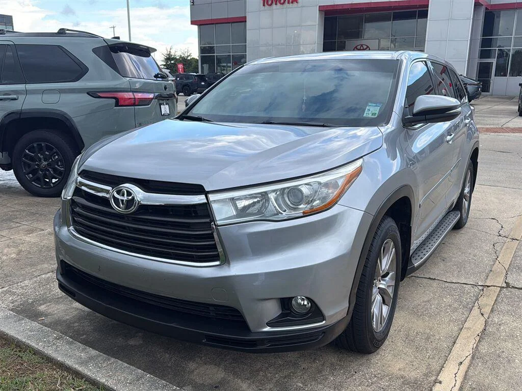 2016 Toyota Highlander LE Plus