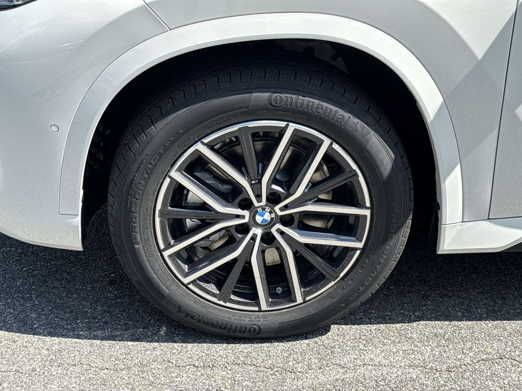 New 2027 Alpine White BMW xDrive28i image 10