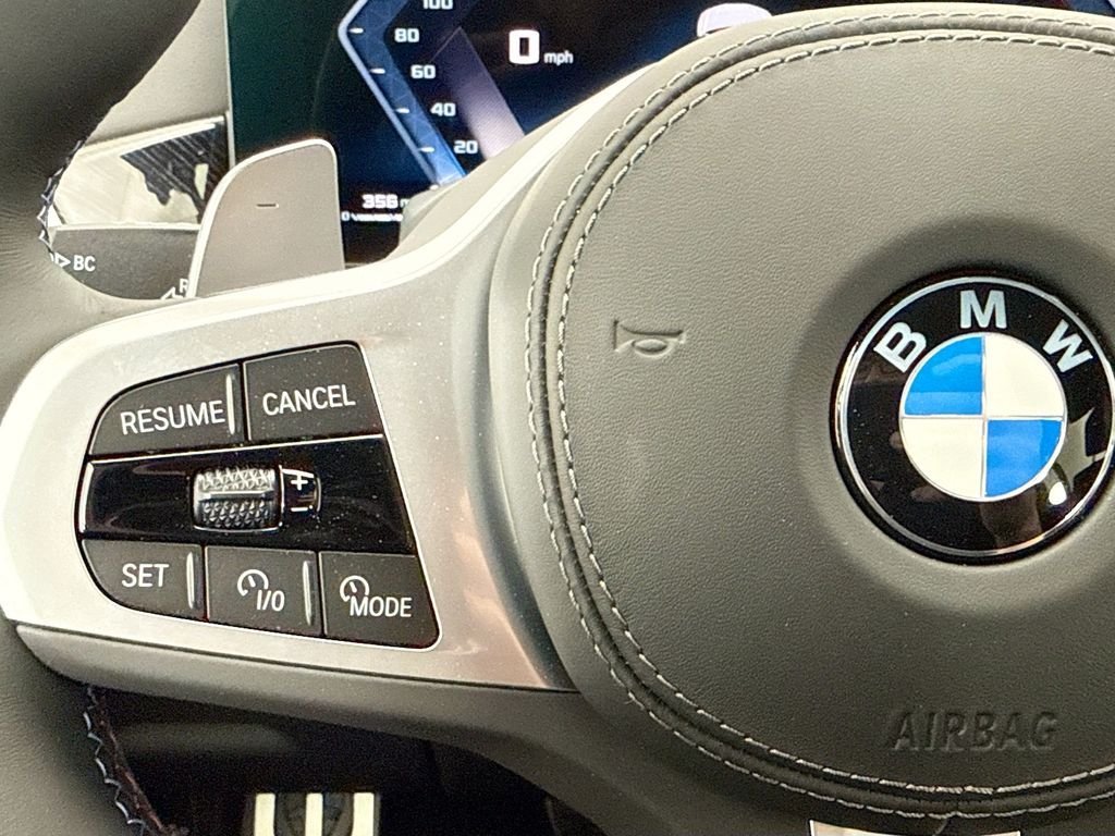 New 2027 White Metallic BMW M60i image 11