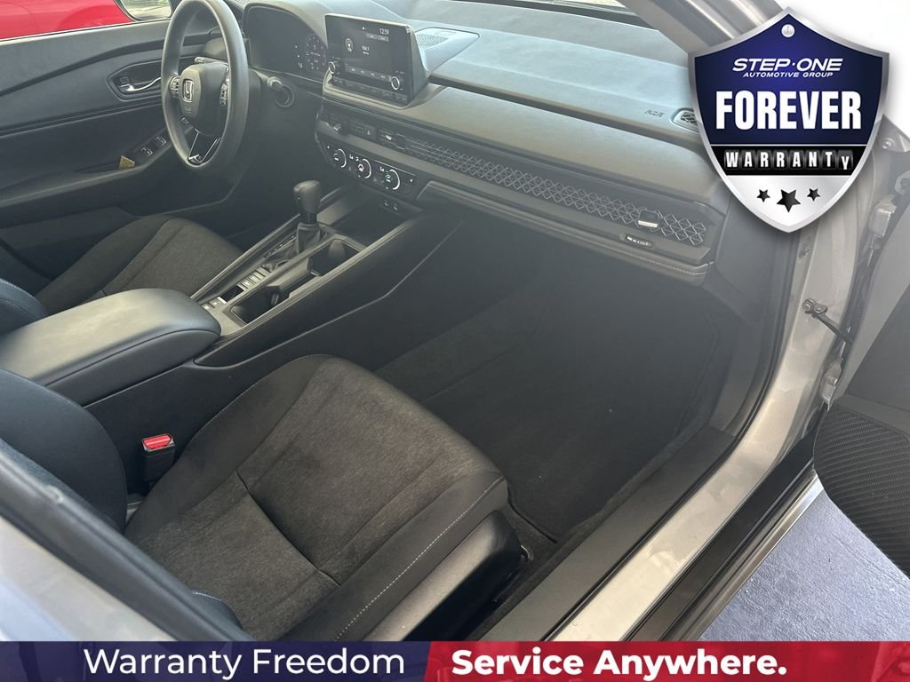 Used 2023  Honda EX image 36