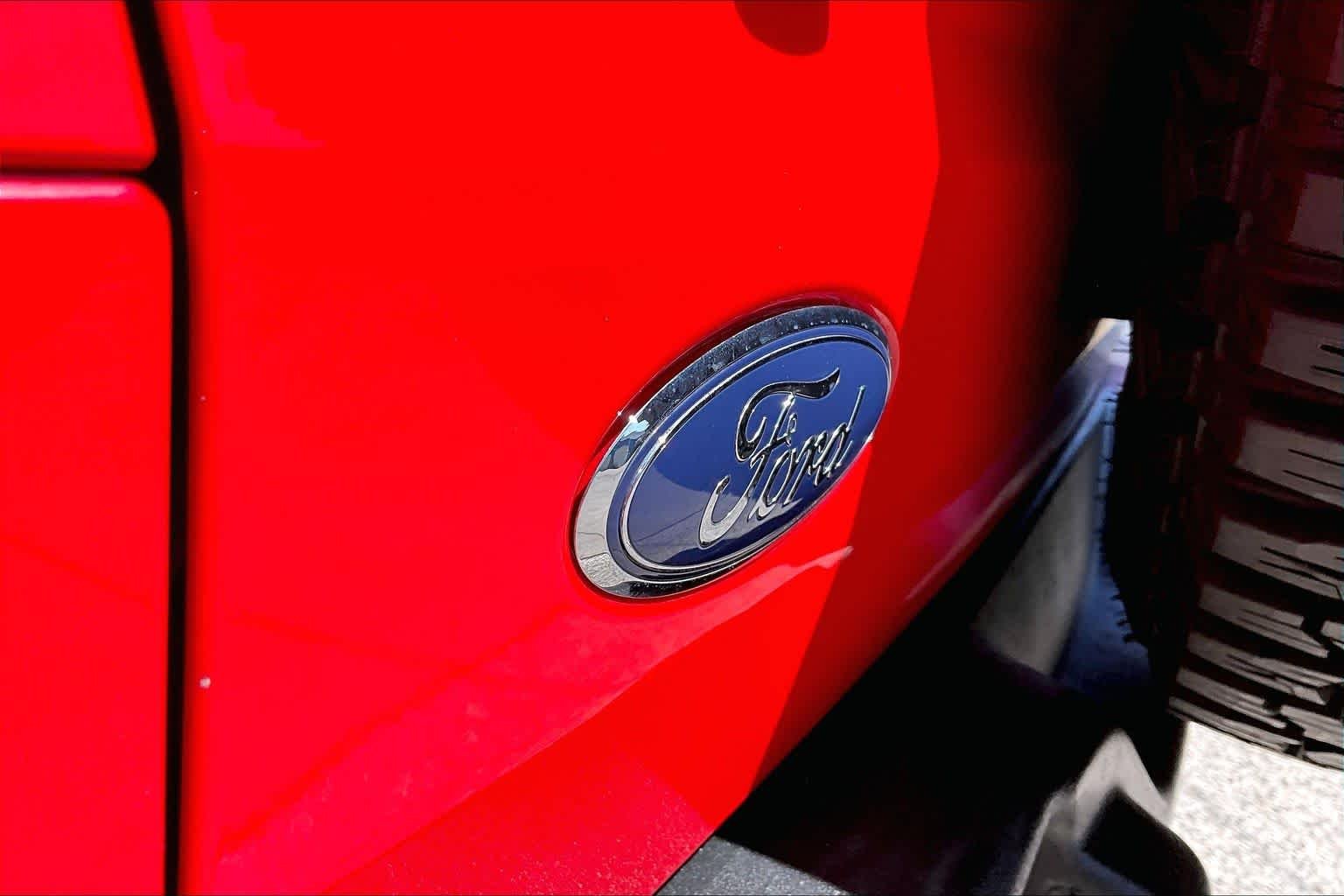 Used 2022 Race Red Ford Wildtrak image 31