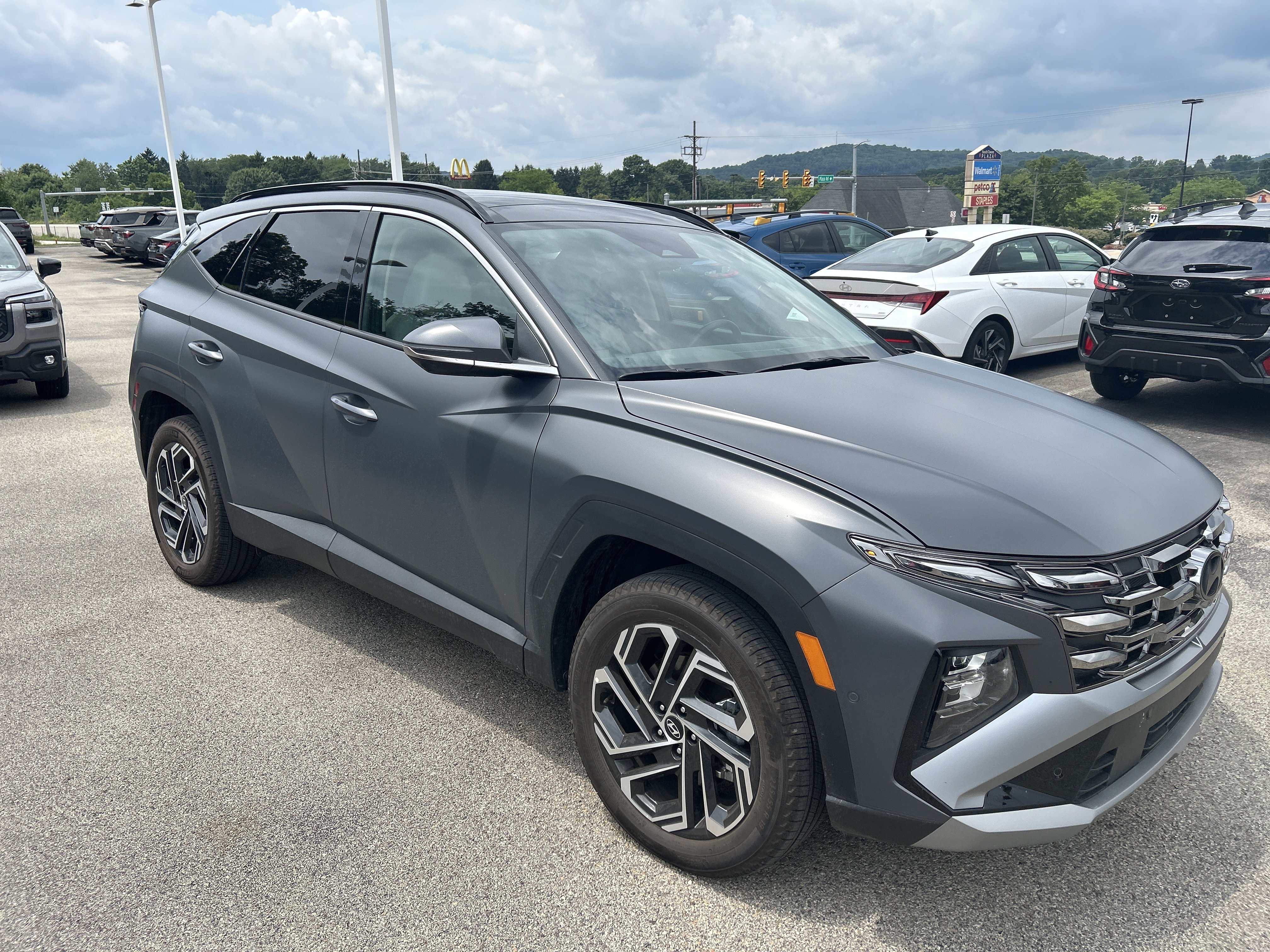 2025 Hyundai Tucson Limited - Photo 1