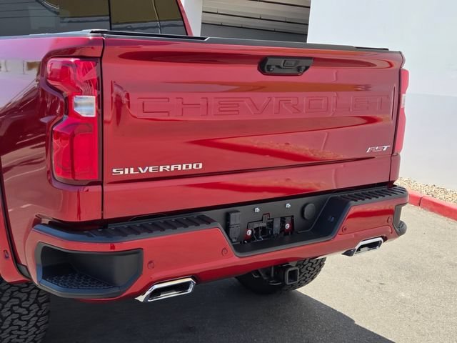 Certified Used 2025 Radiant Red Tintcoat Chevrolet RST image 5