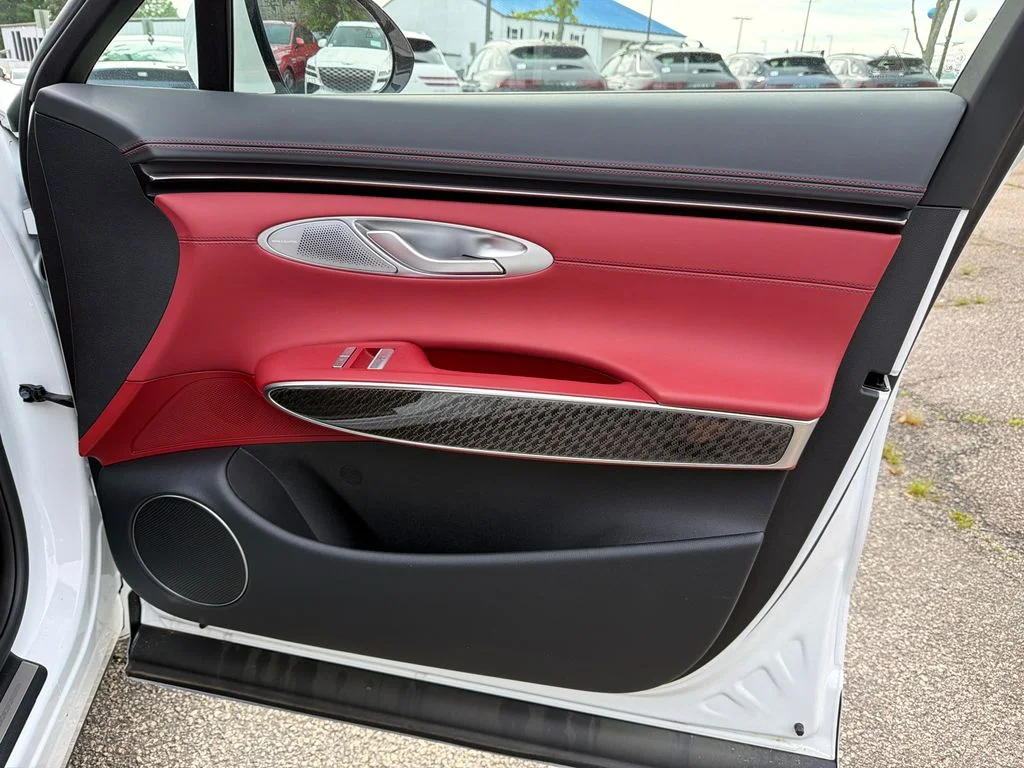2026 GENESIS GV70 Sport Prestige - Photo 14