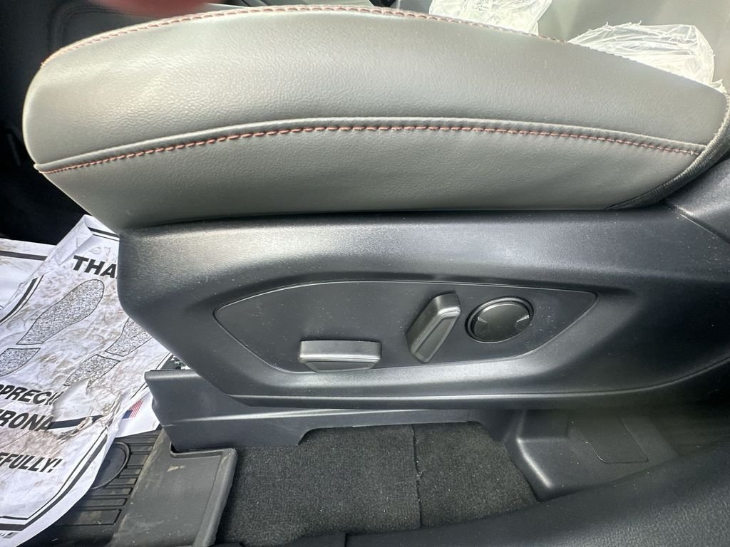 New 2026 Space White Metallic Ford Active image 18