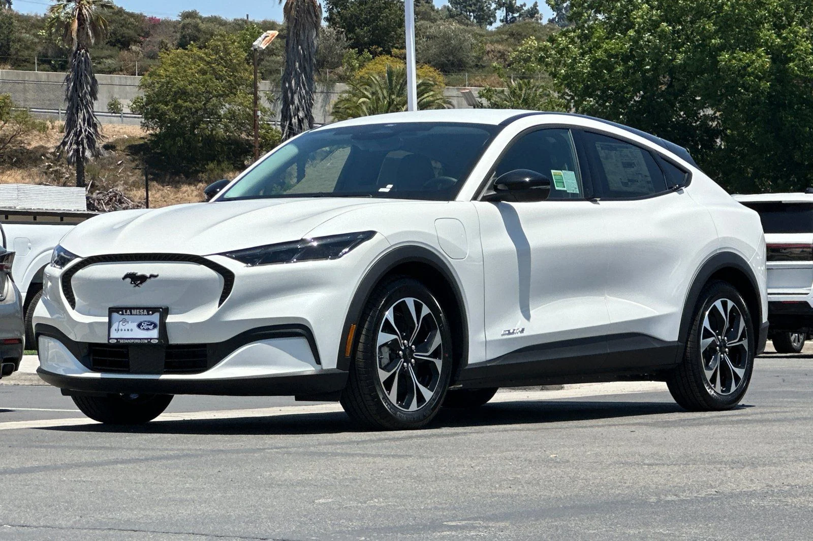 New 2026 White Ford Select image 7