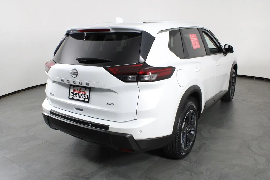 Certified Used 2025 White Nissan SV image 4