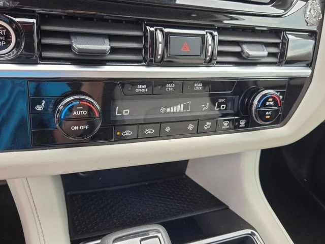 Used 2024 Gray Nissan SV image 21