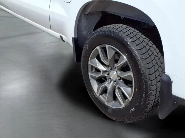 Used 2023 Summit White Chevrolet LT image 18