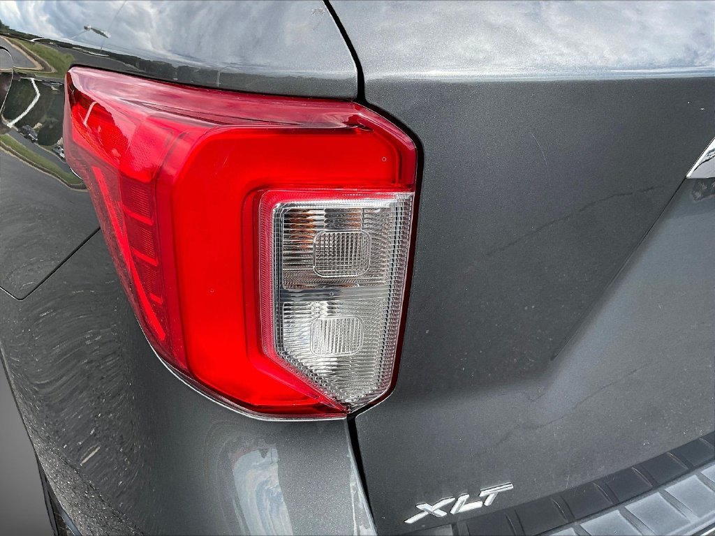 Used 2023 Gray Ford XLT image 28