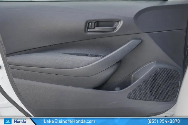 Used 2025 Ice Toyota LE image 13