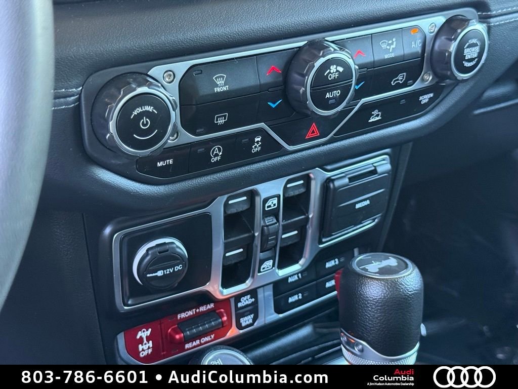 Used 2024 White Jeep Rubicon image 33