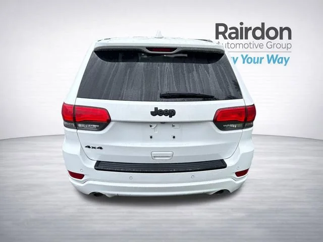 Used 2015 Bright White Clearcoat Jeep Altitude image 6