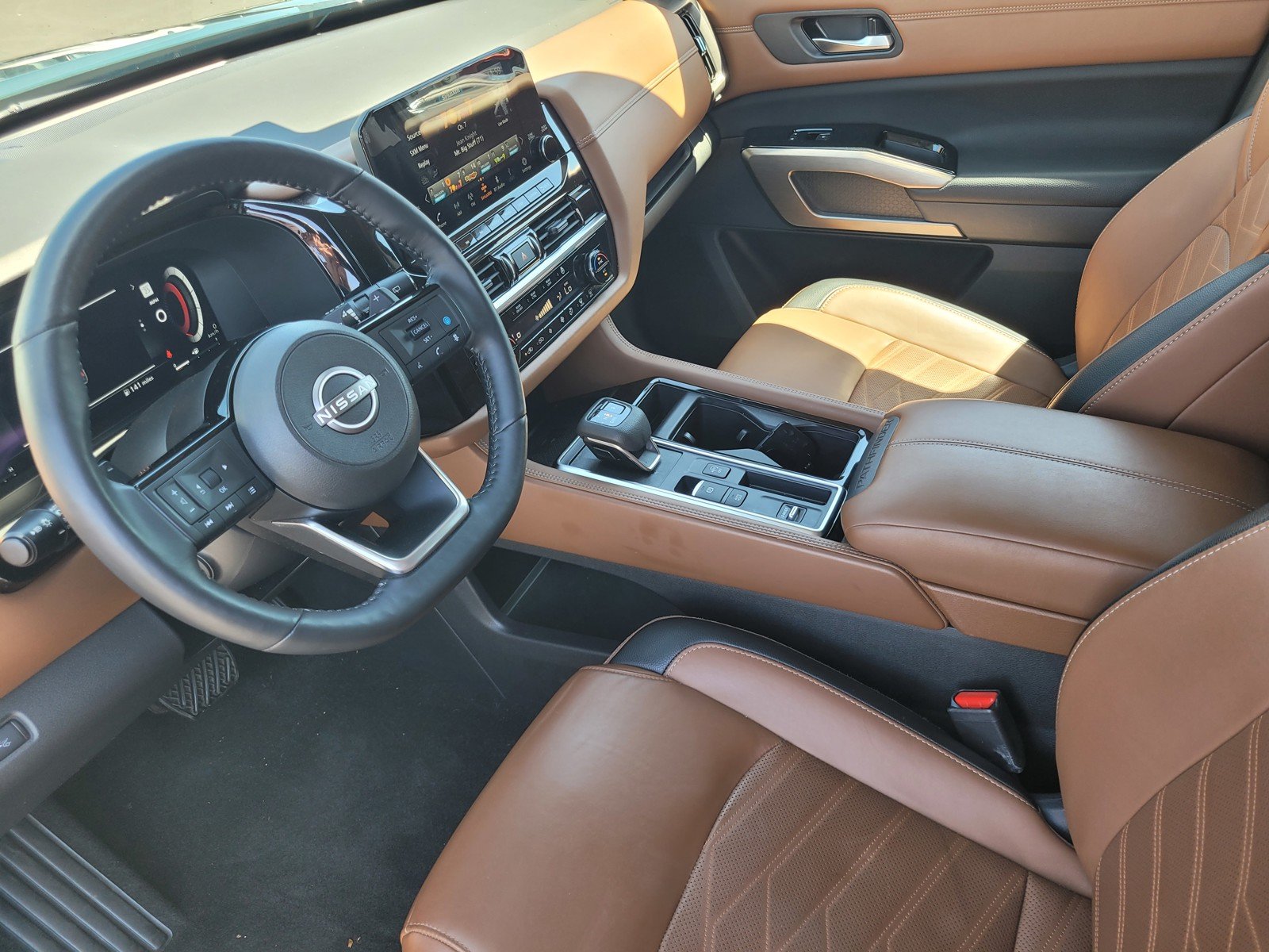 Certified Used 2024 Obsidian Green Pearl Nissan Platinum image 15