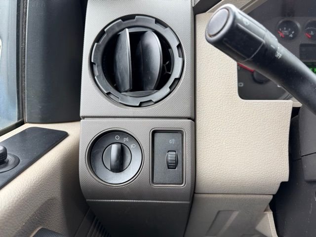 2009 Ford F-250 Super Duty XLT - Photo 17
