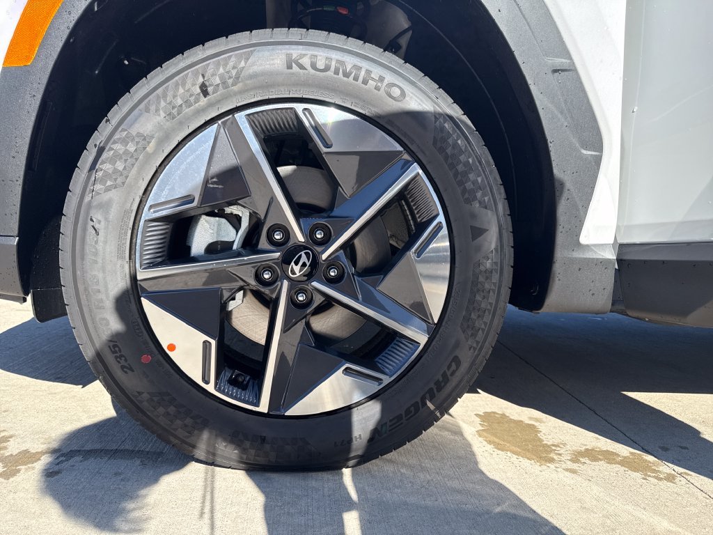 New 2026 White Hyundai SEL Premium image 27