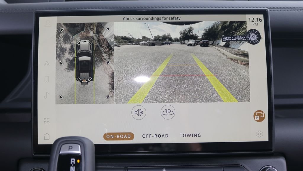 New 2026 Fuji White Land Rover X-Dynamic SE image 23