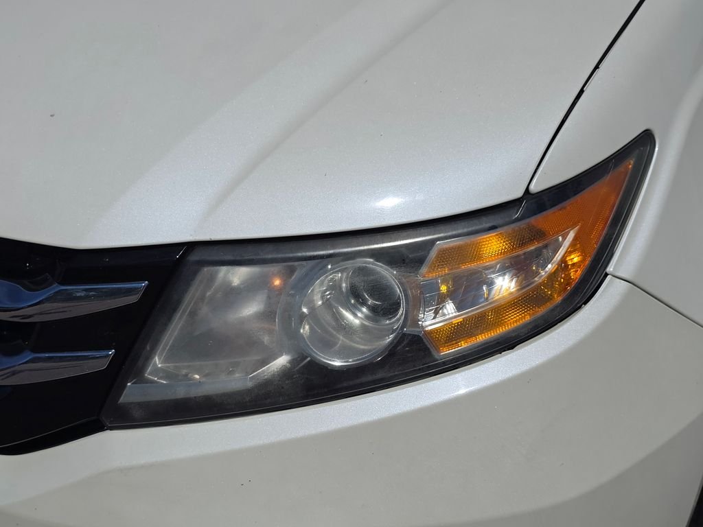Used 2015  Honda Touring image 13