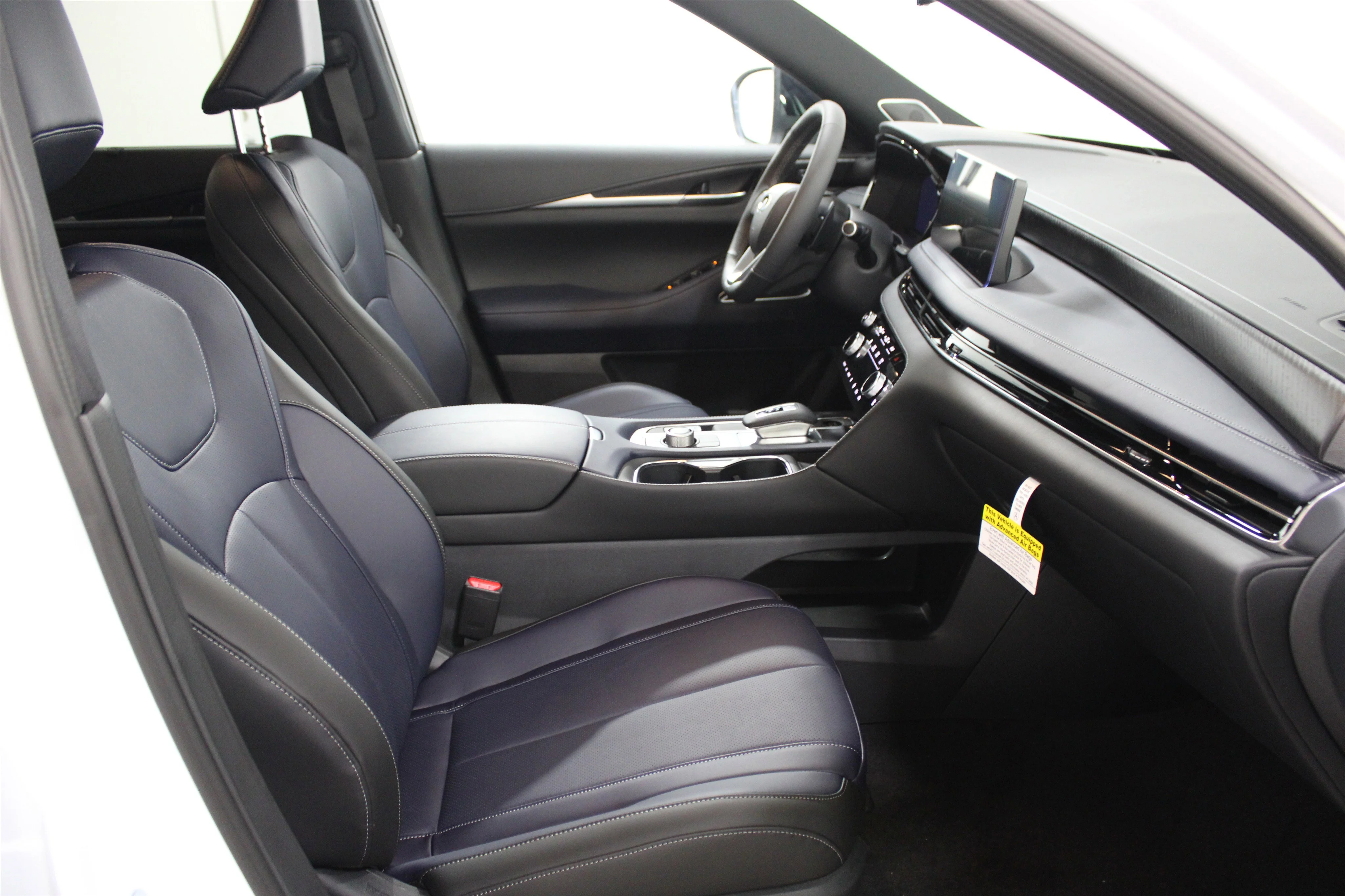 New 2026 RADIANT WHITE INFINITI Sport AWD image 26
