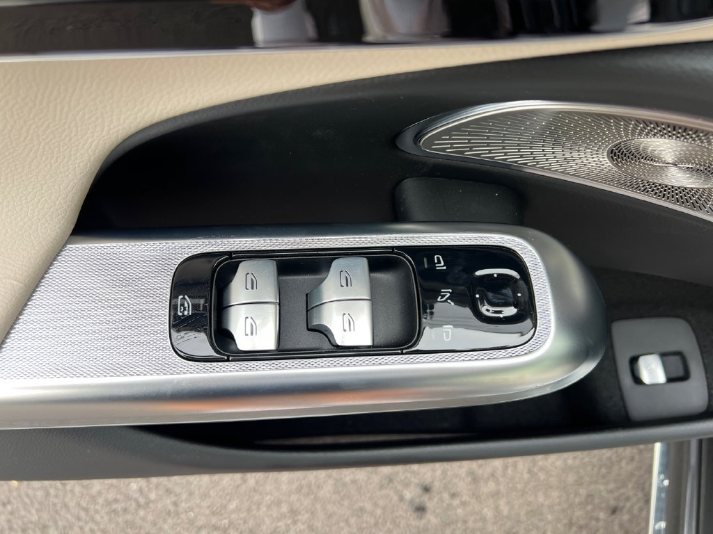 New 2026 Graphite Grey Metallic Mercedes-Benz E 350 image 11