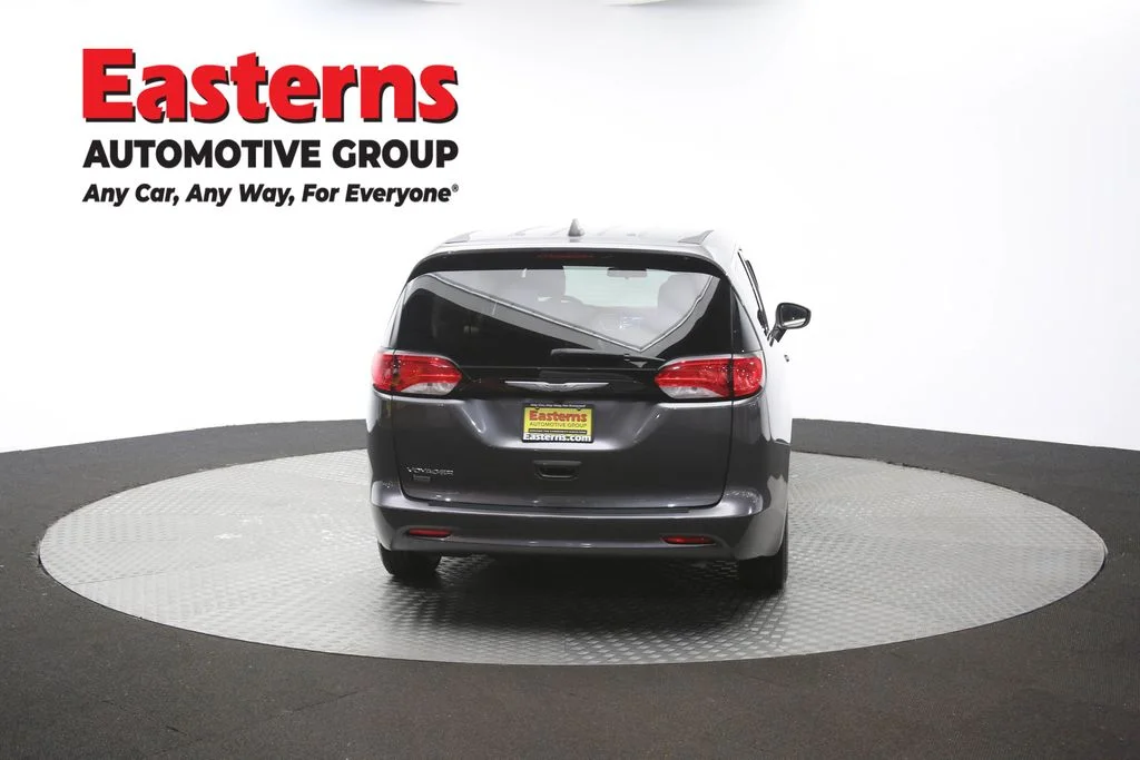 Used 2022 Gray Chrysler LX image 37