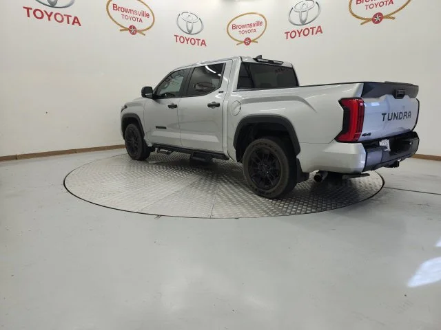 Used 2025 Silver Toyota SR5 image 6