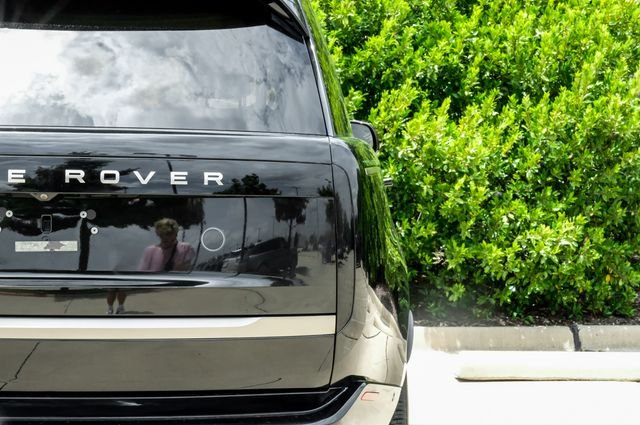 Used 2023 Black Land Rover SE image 64
