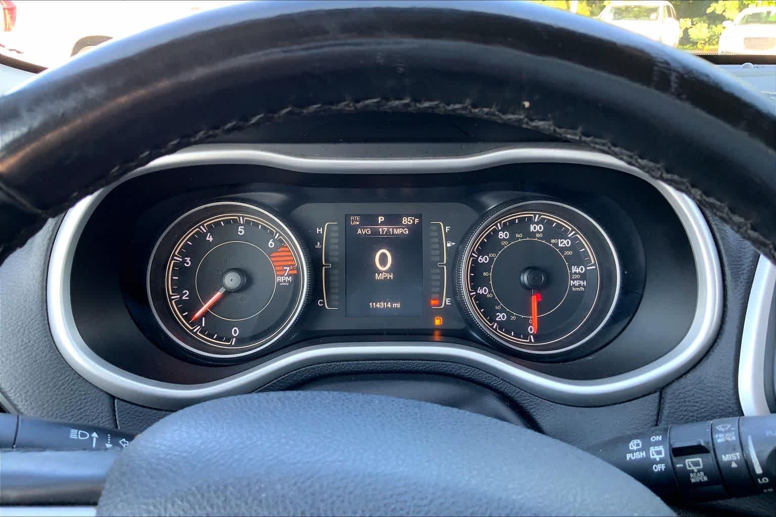 Used 2018 Billet Silver Metallic Clearcoat Jeep Latitude Plus image 23