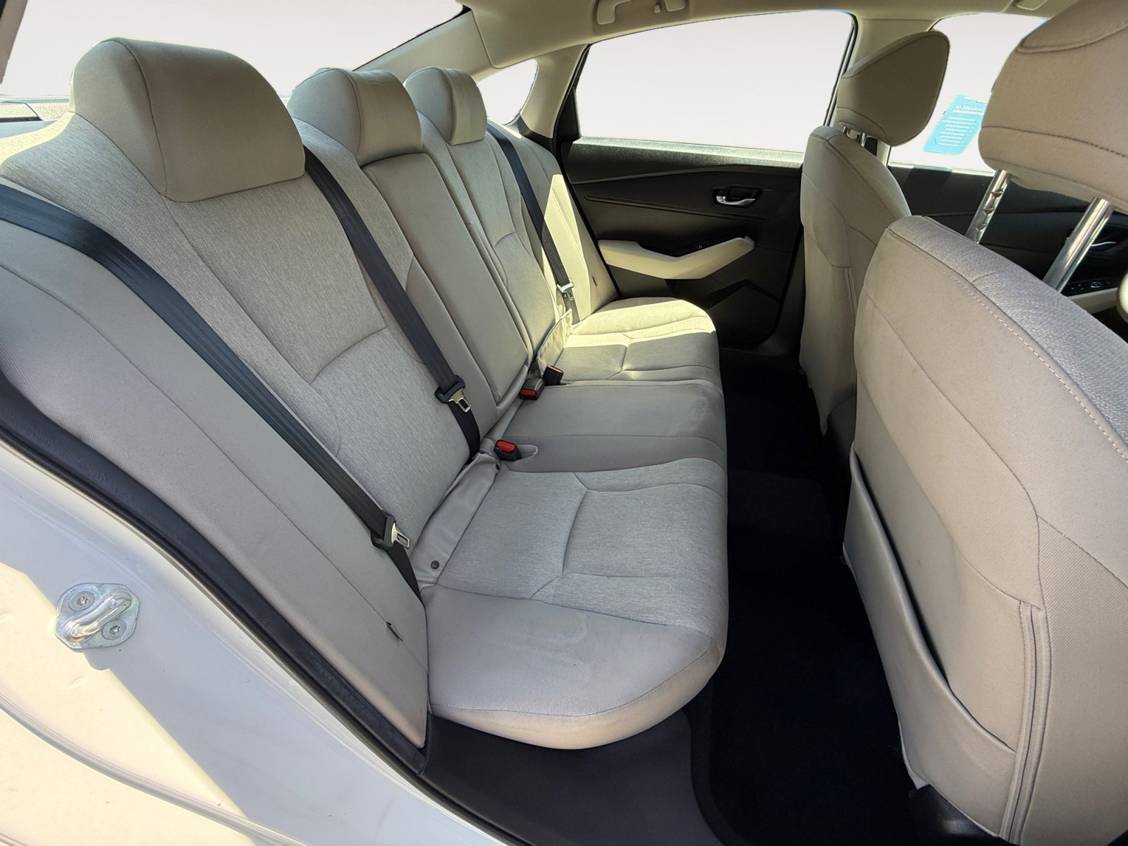 Used 2024 Platinum White Pearl Honda LX image 18