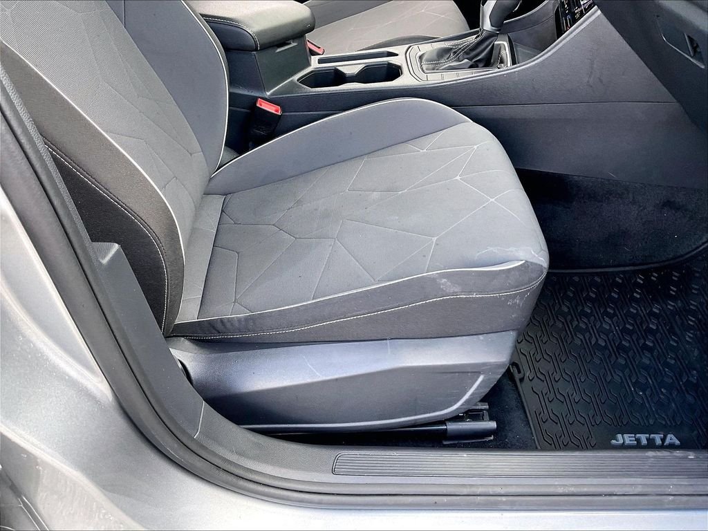 Used 2025 Pyrite Silver Metallic Volkswagen 1.5T Sport image 32