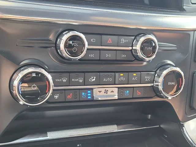 New 2026 Black Metallic Ford King Ranch image 26