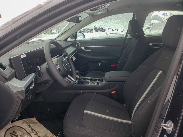 New 2026 Blue Hyundai SE image 10