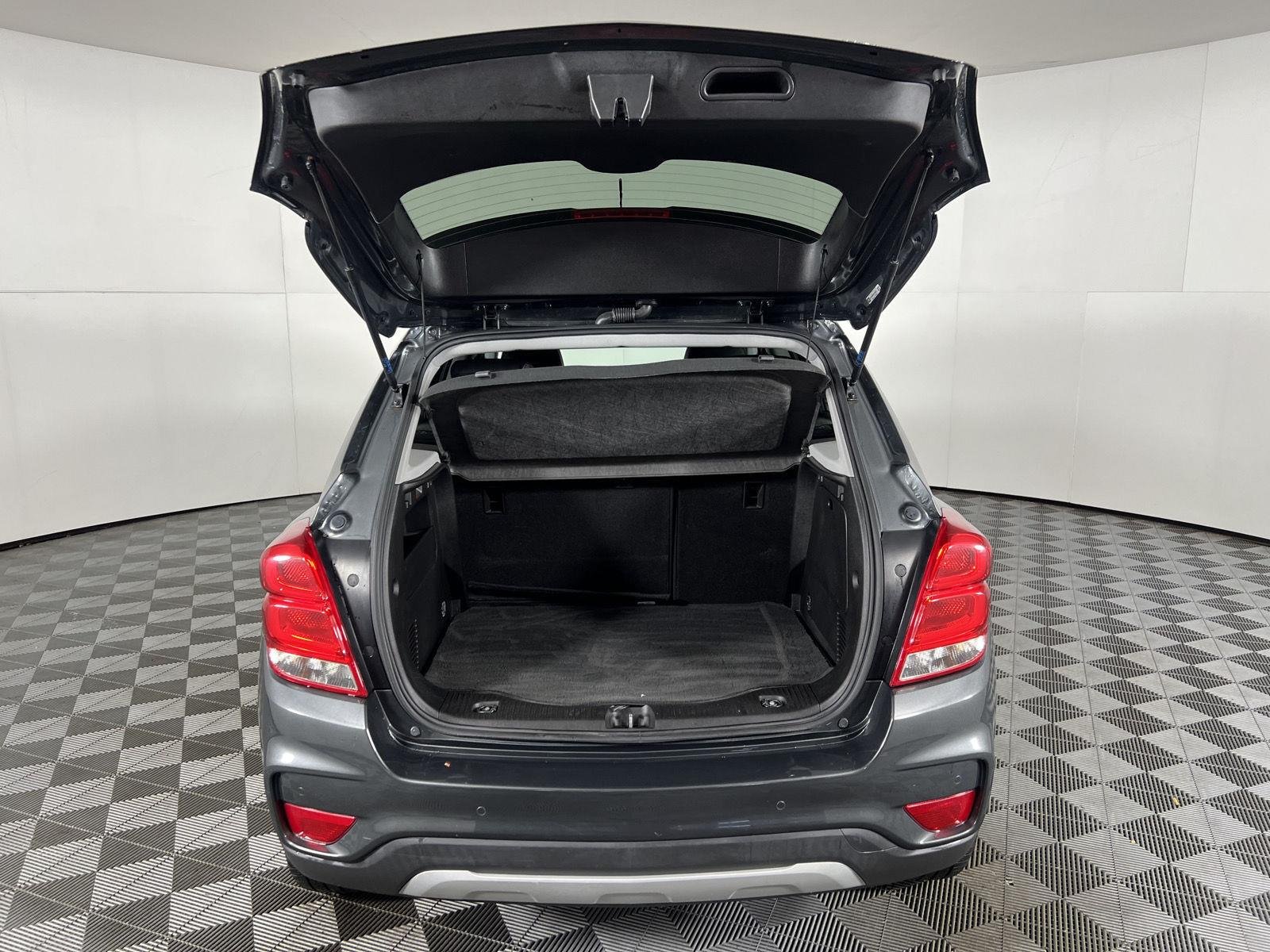 Used 2019 Nightfall Gray Metallic Chevrolet Premier image 49